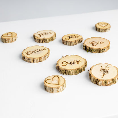 Rustikale Holz Platzkärtchen aus Baumscheiben “Holunder”- - de Nicolo Design